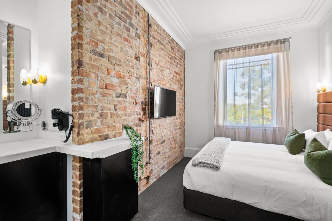 Grand Hotel And Studios Wyong Εξωτερικό φωτογραφία