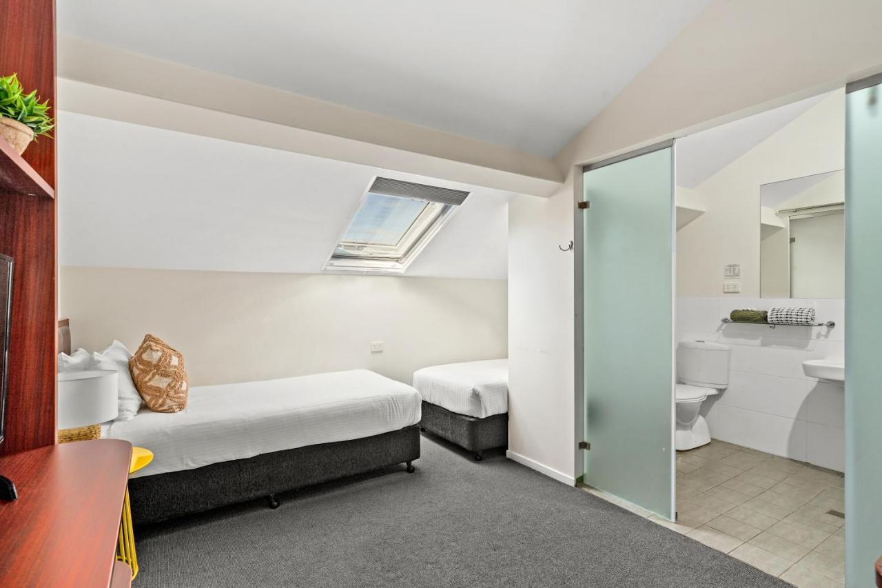 Grand Hotel And Studios Wyong Εξωτερικό φωτογραφία