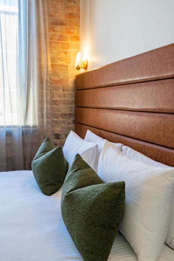 Grand Hotel And Studios Wyong Εξωτερικό φωτογραφία