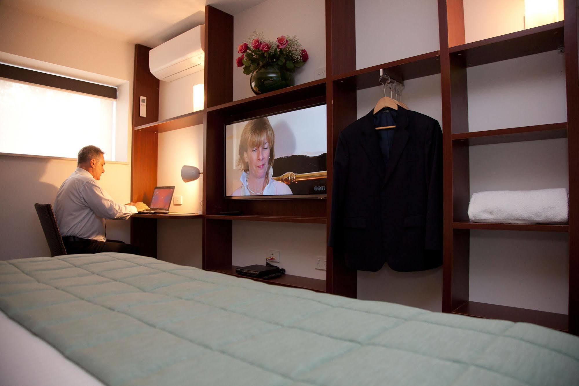 Grand Hotel And Studios Wyong Εξωτερικό φωτογραφία