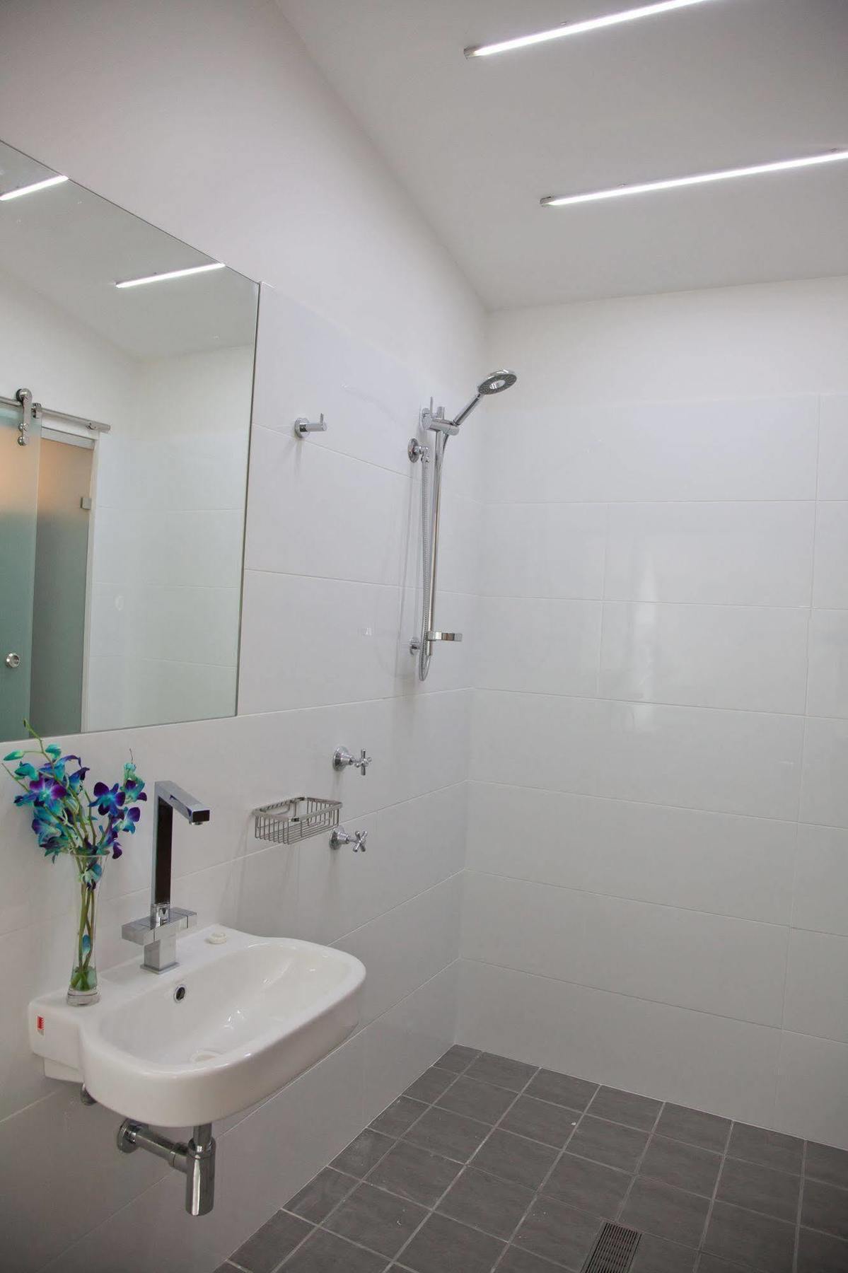 Grand Hotel And Studios Wyong Εξωτερικό φωτογραφία